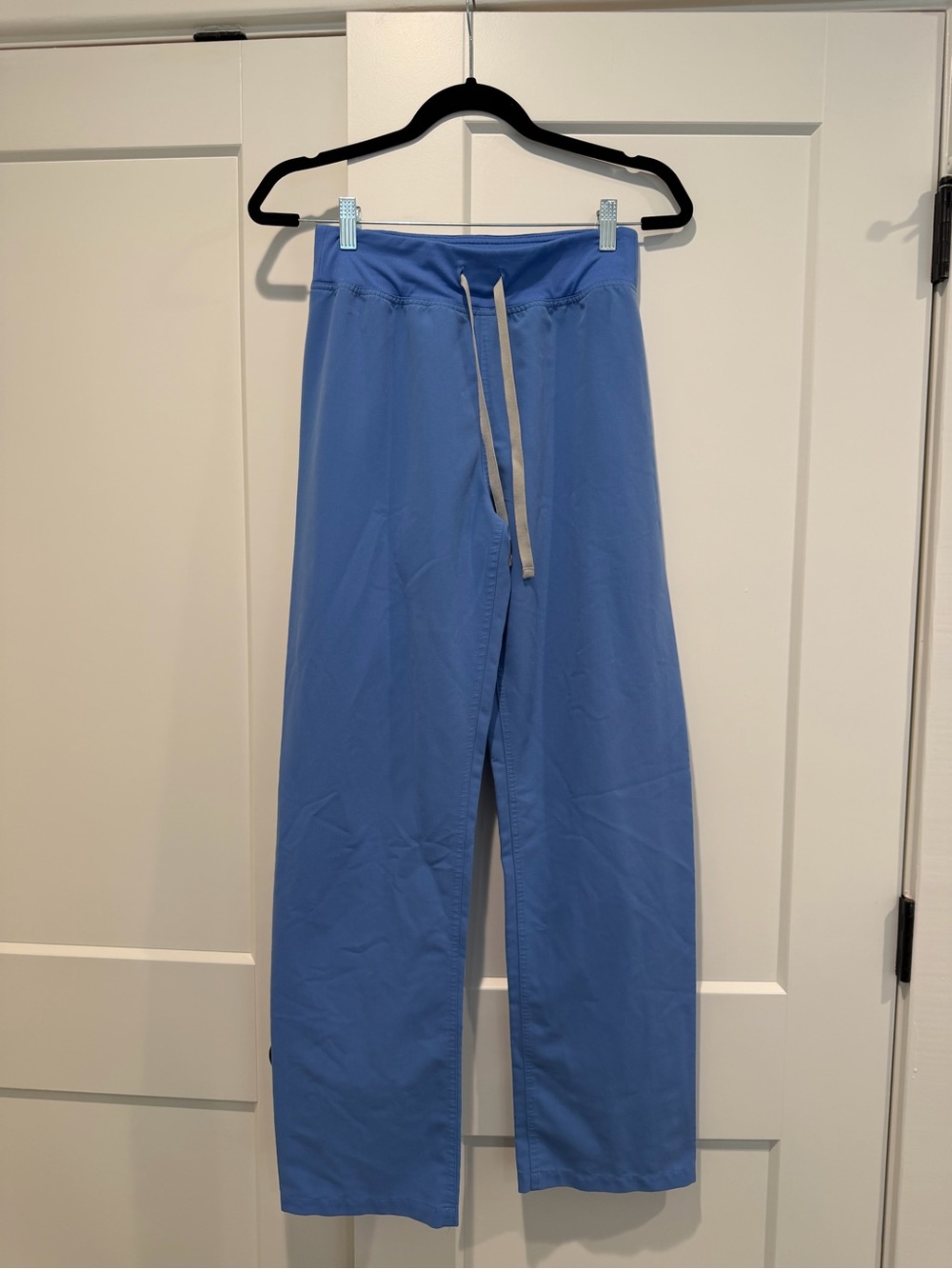 FIGS Ceil Blue High-Waist Women’s Scrub Pants - Picture 2 of 4